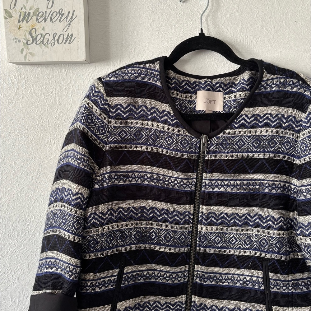 LOFT Black and Blue Patterned Blazer